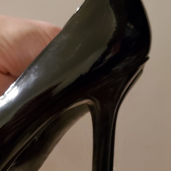 Patent leather black heels - Picture 4 of 4